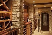 仿古堡密室的石头酒窖设计