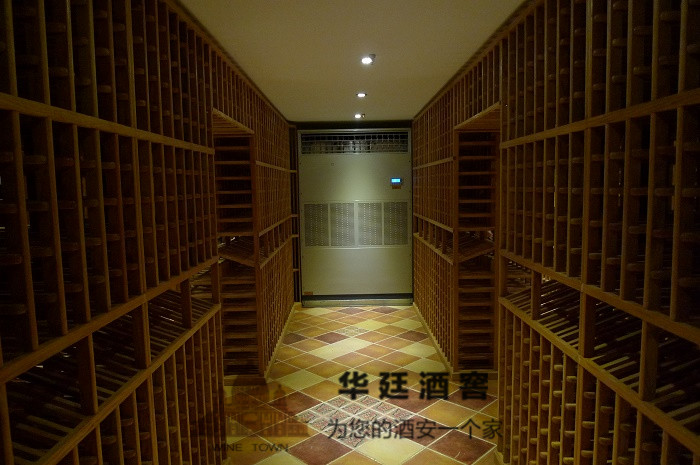 南京雨润集团酒窖1